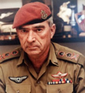 Le Général Raphael "Rafoul" EYTAN