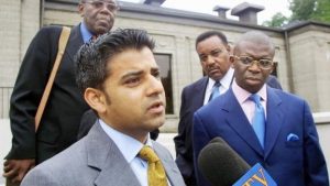 Sadiq Khan aux côté du prêcheur Louis Farakhan de Nation of Islam